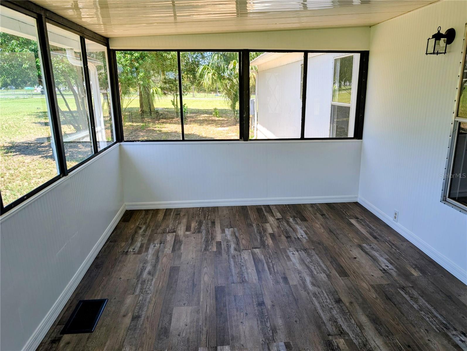 ACREAGE - Residential Lease