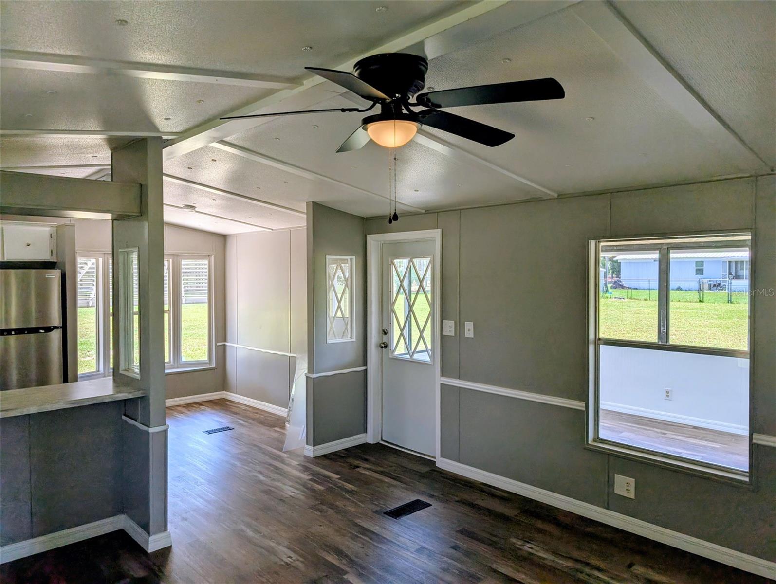 ACREAGE - Residential Lease