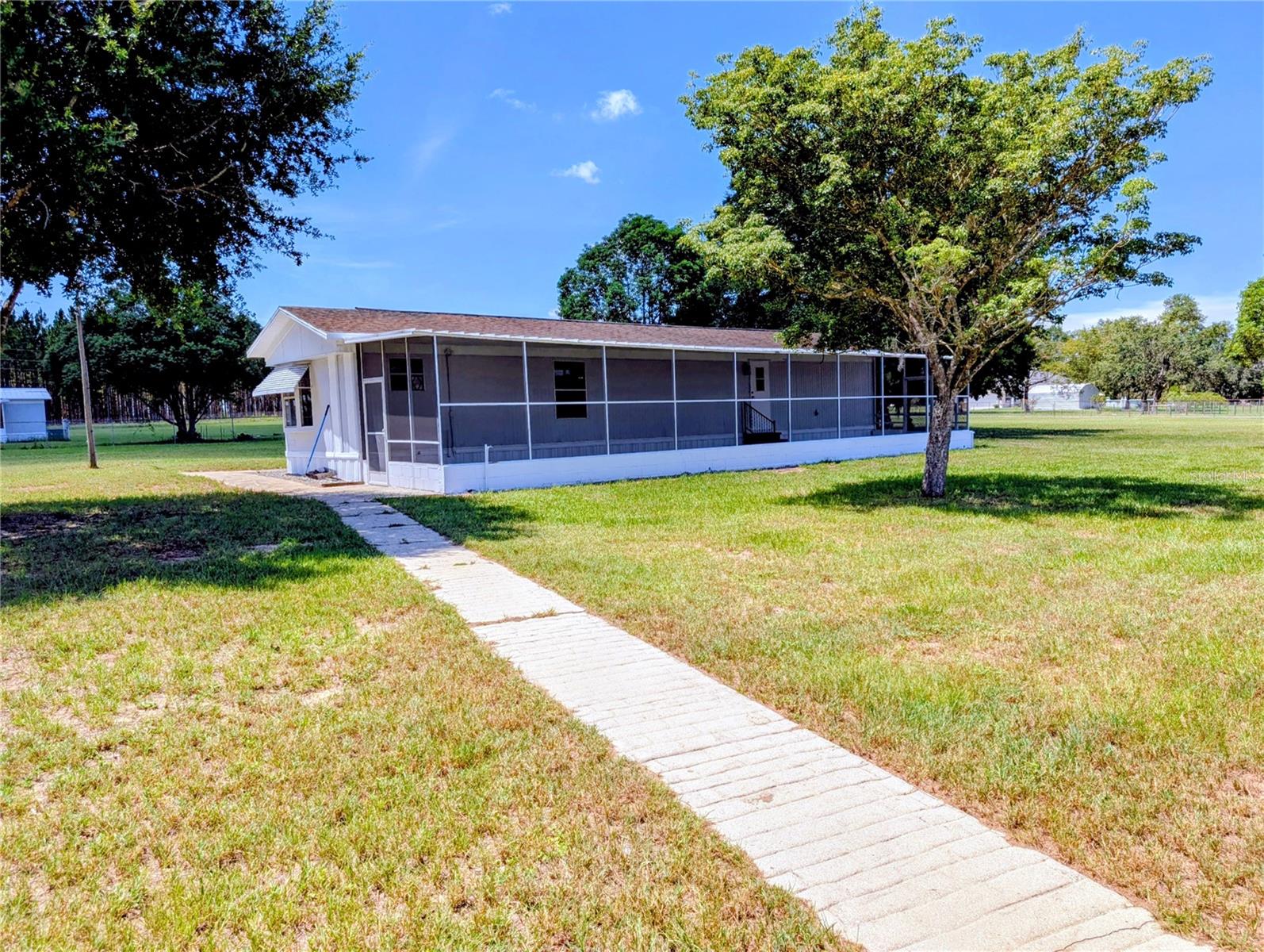 ACREAGE - Residential Lease