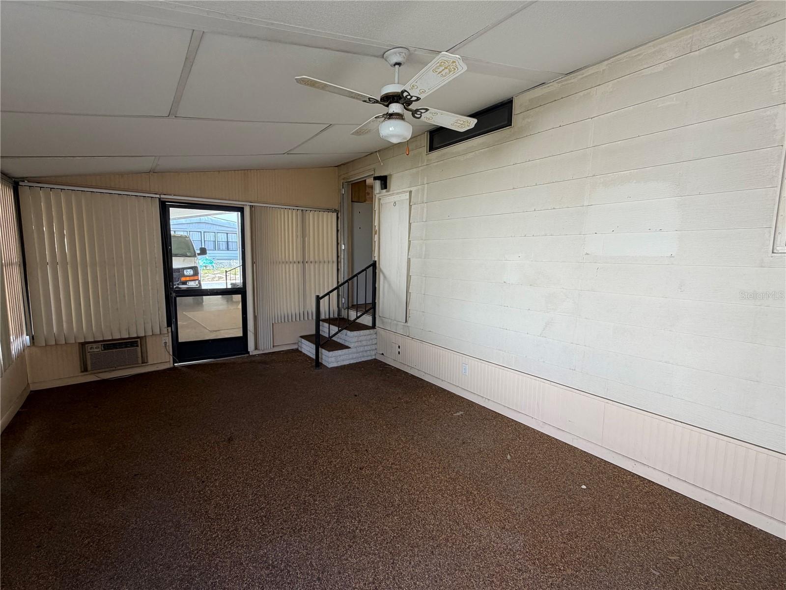 1007 CASSANDRA LANE