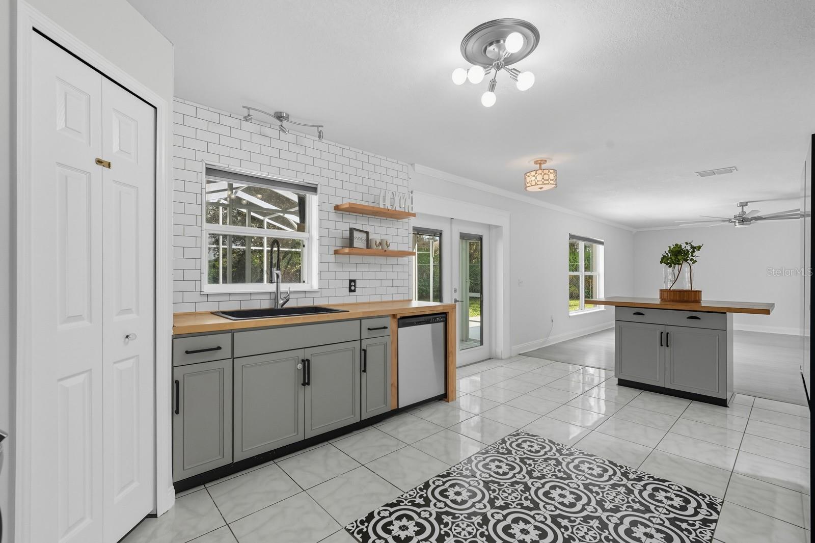 DELTONA LAKES UNIT 45 - Residential