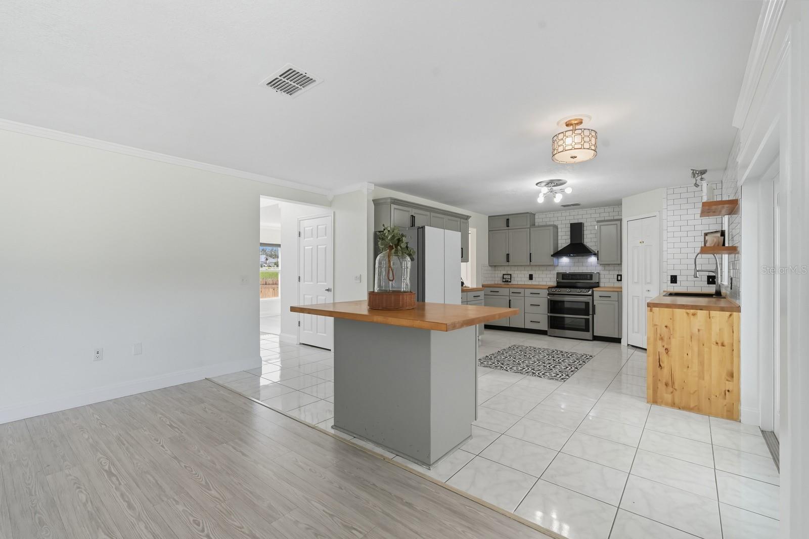 DELTONA LAKES UNIT 45 - Residential
