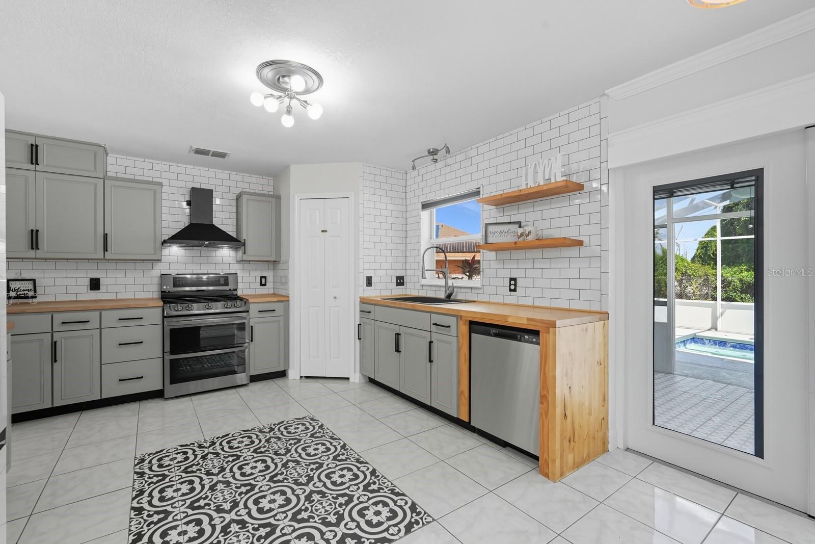 DELTONA LAKES UNIT 45 - Residential