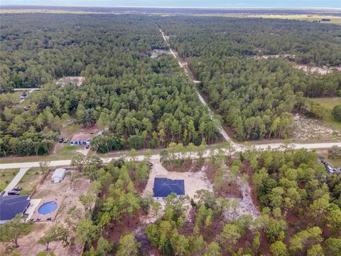 A home in DUNNELLON