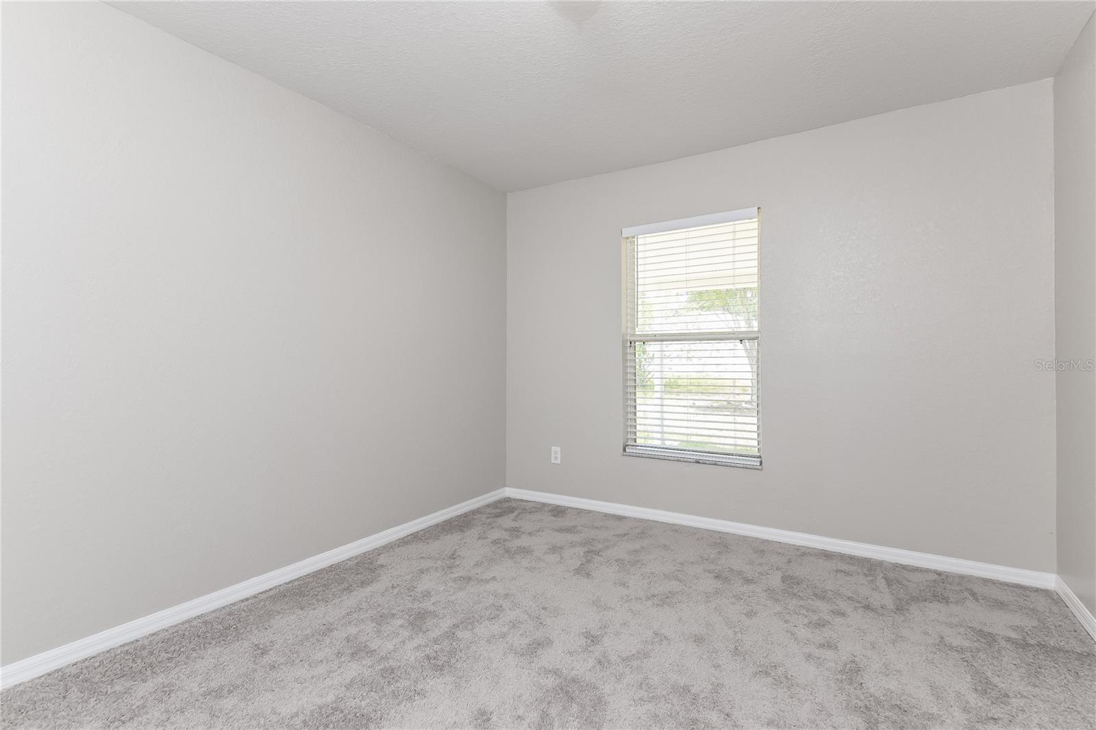 ELBERT LANDINGS - Residential Lease