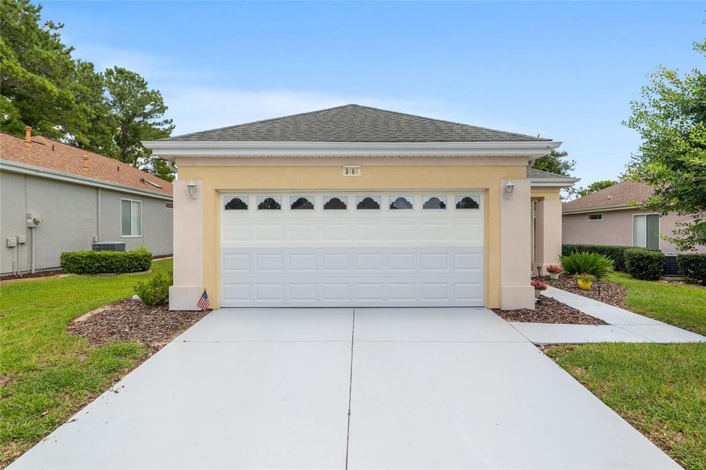 Photo of 9464 SE 132nd Loop, Summerfield, FL 34491 (MLS # TB8409156)