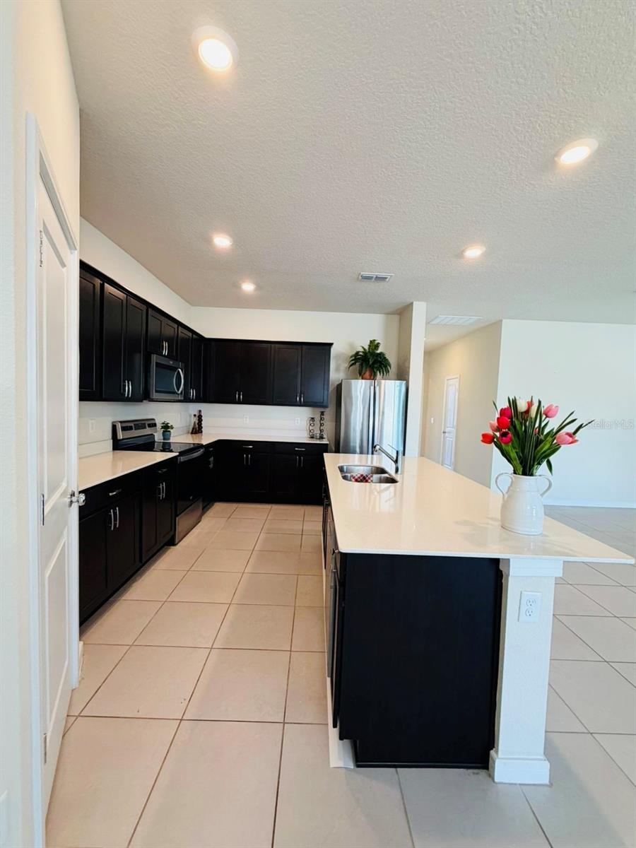 SAVANNAH PALMS - Residential Lease