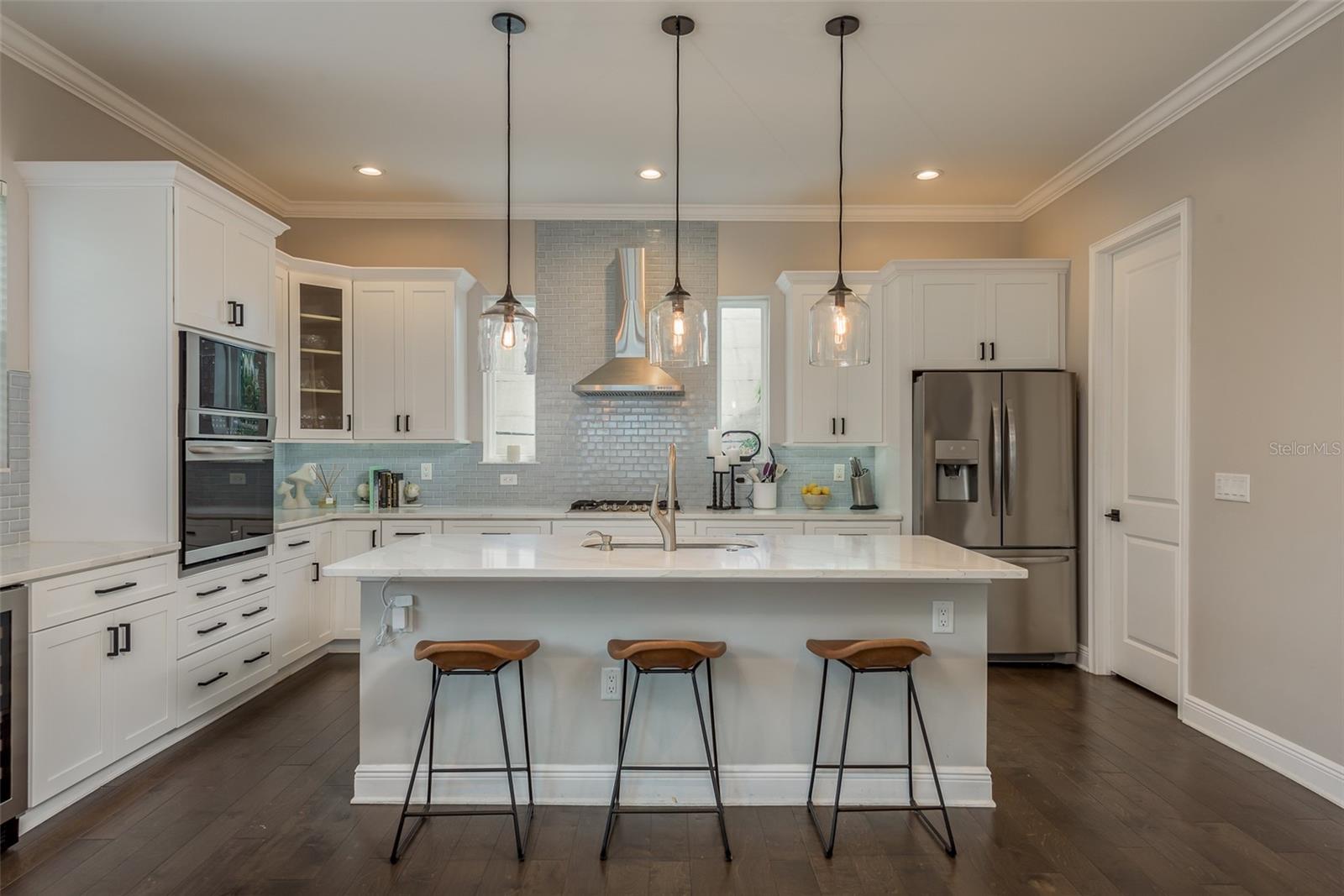 3702 W ROLAND STREET 2