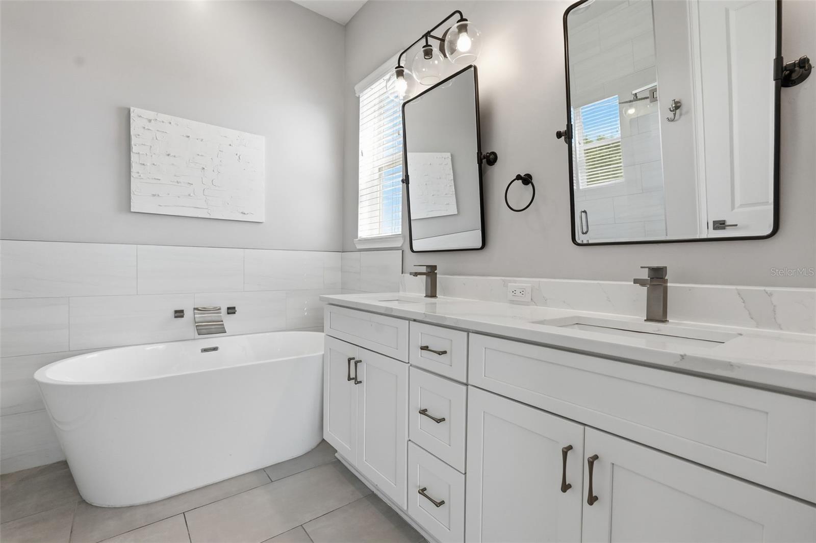 ROLAND STREET TWNHMS - Residential