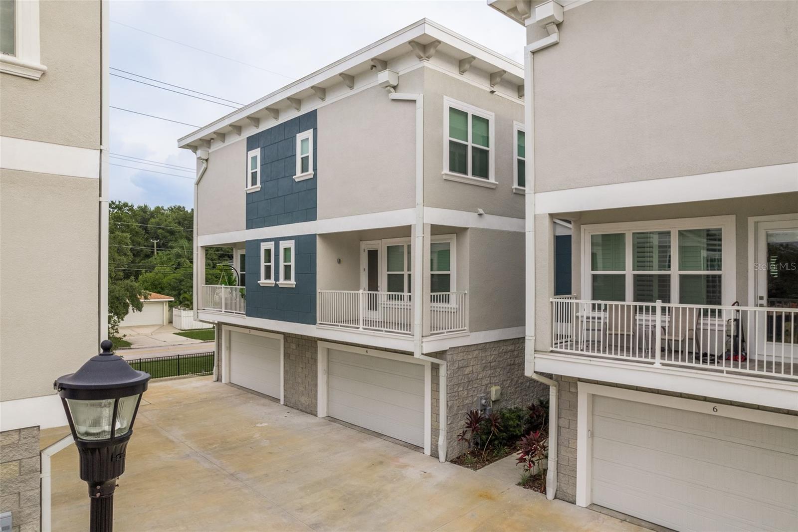 ROLAND STREET TWNHMS - Residential