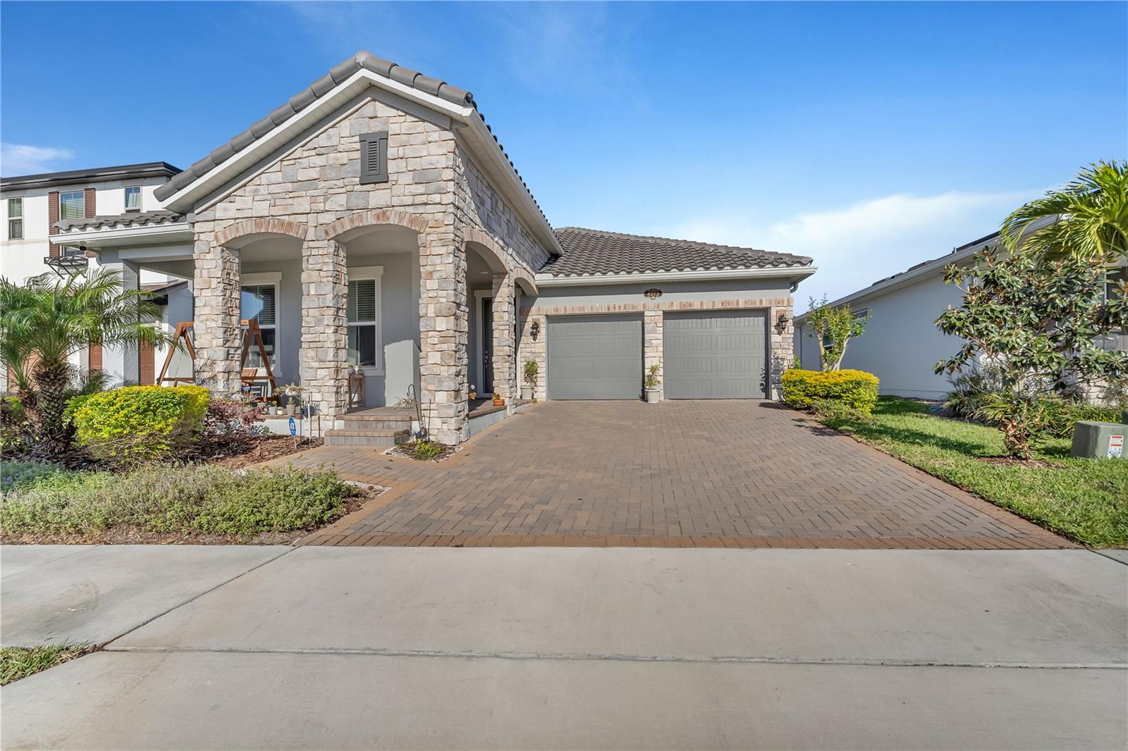8272 PROCIDA ISLE LANE