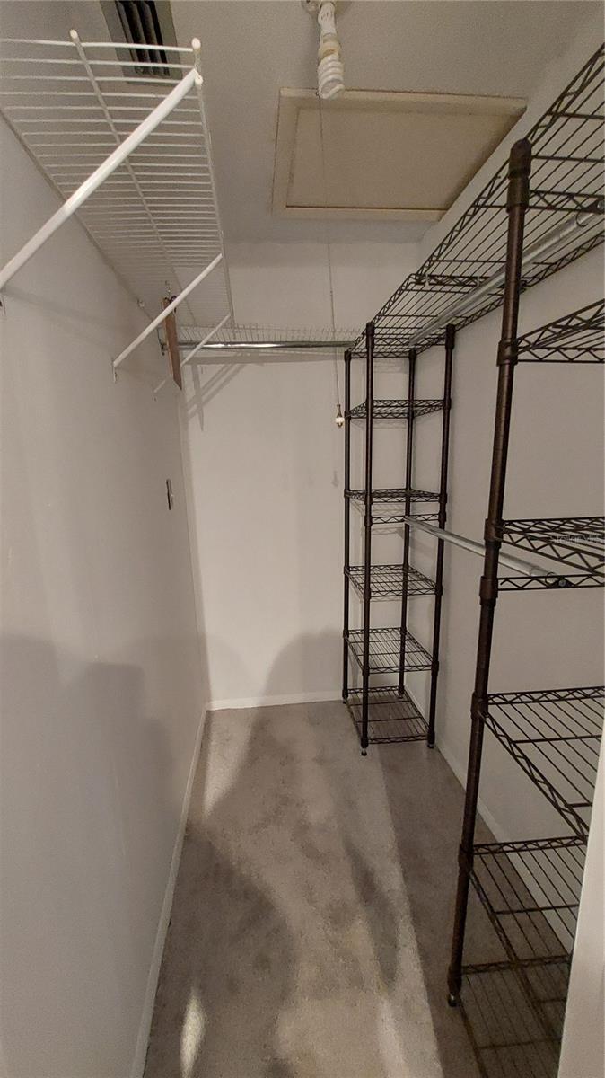ELDE ORO WEST - Residential