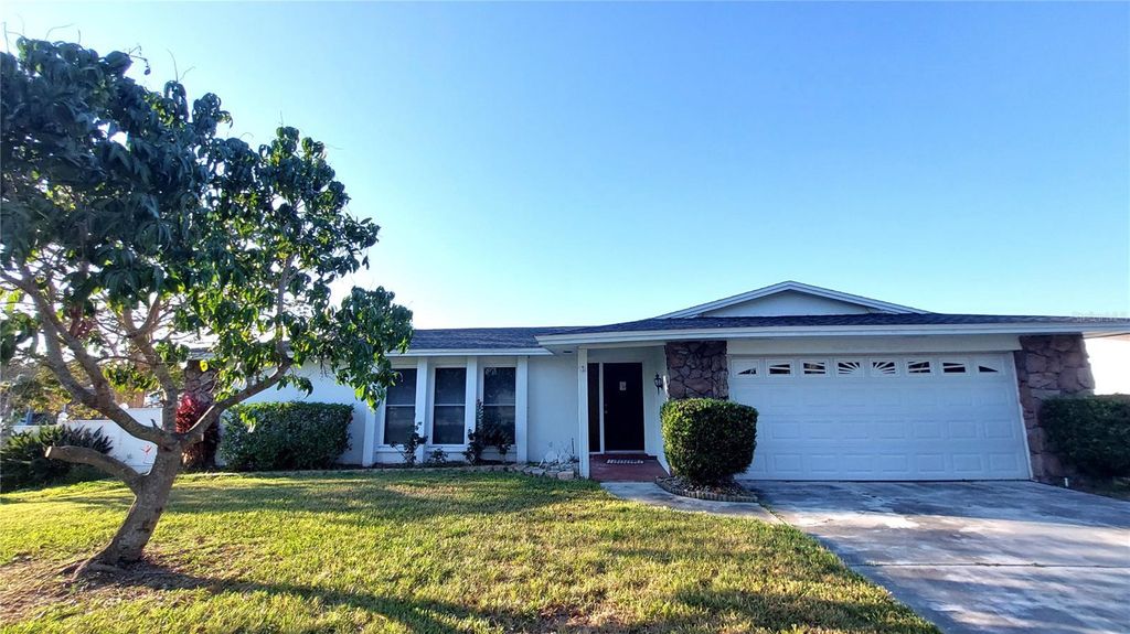 Photo of 2168 Egret Drive, Clearwater, FL 33764 (MLS # TB8511844)