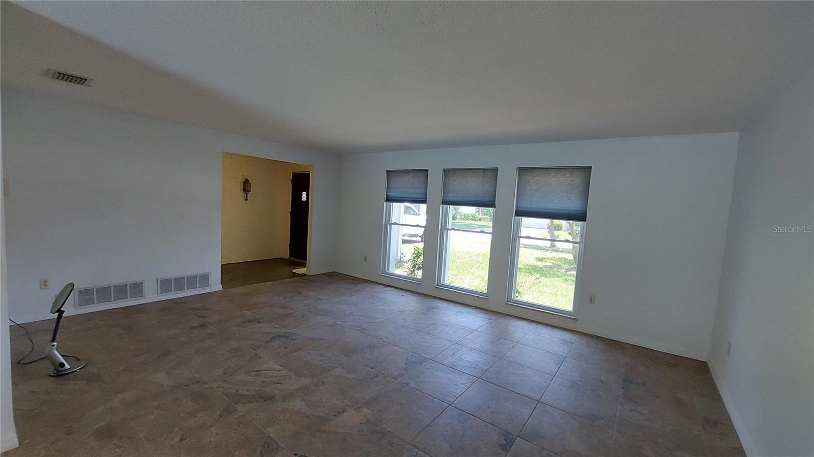 ELDE ORO WEST - Residential