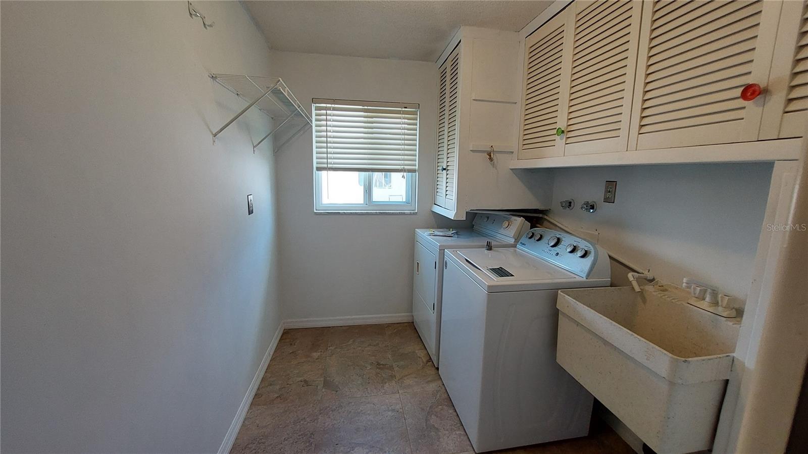 ELDE ORO WEST - Residential