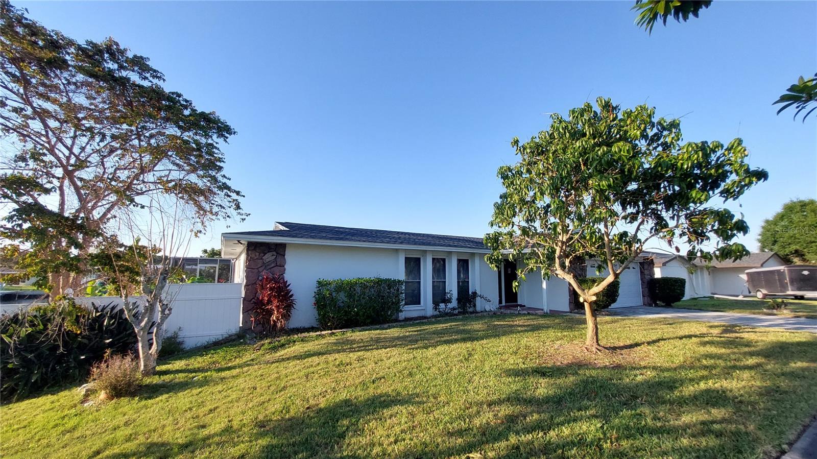 ELDE ORO WEST - Residential