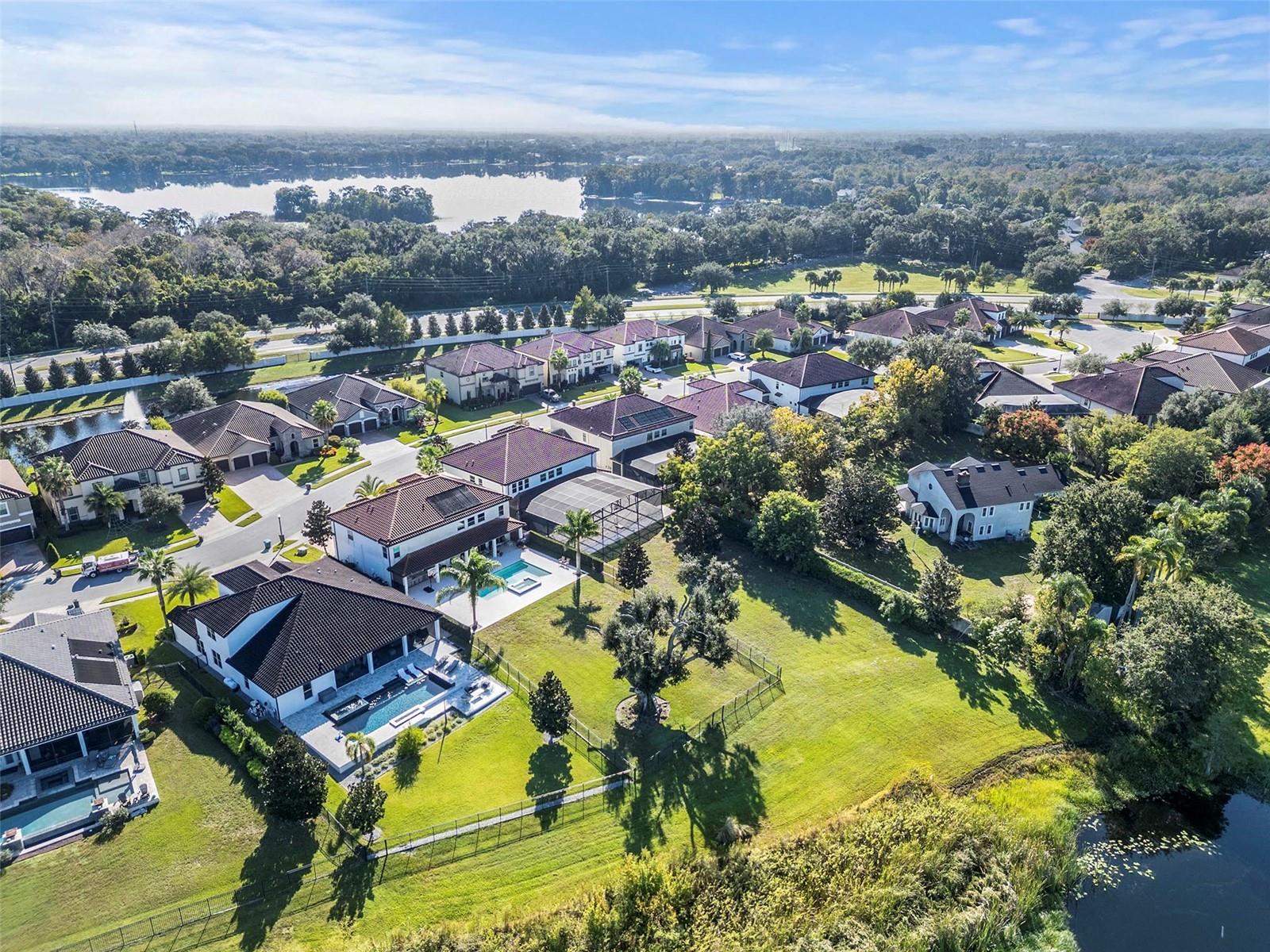 LAKESIDE ESTATES - Residential