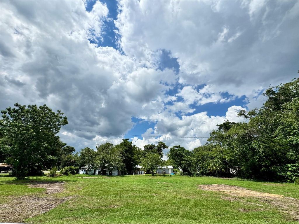 Photo of 1735 NW 1st Street, Ocala, FL 34475 (MLS # OM728614)