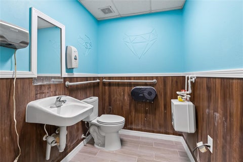 Tiny photo for 25010 Us Highway 27 #6, Leesburg, FL 34748 (MLS # G5119416)