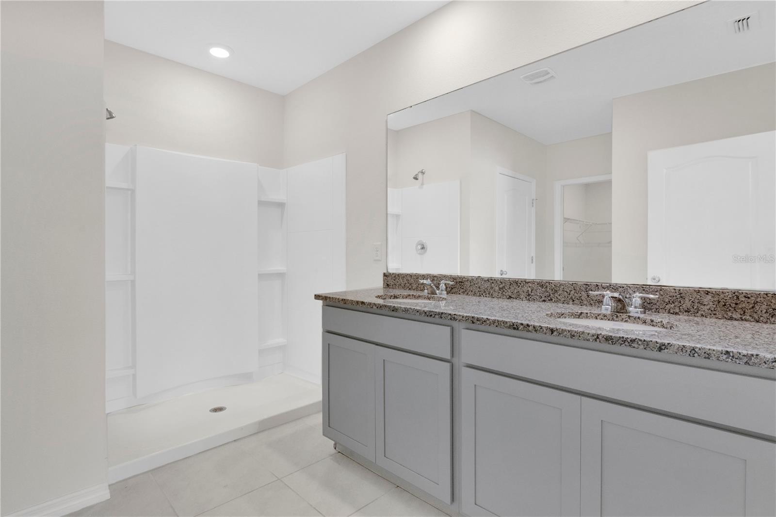 FOREST LAKE PH 1 - Residential