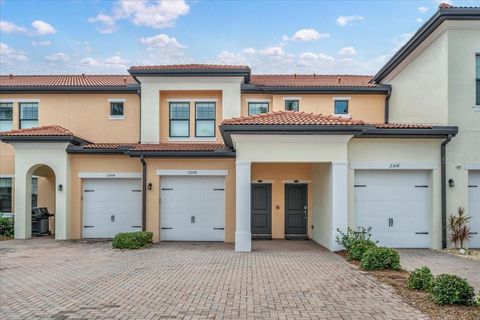 Condominium in VENICE FL 23108 BANBURY WAY.jpg