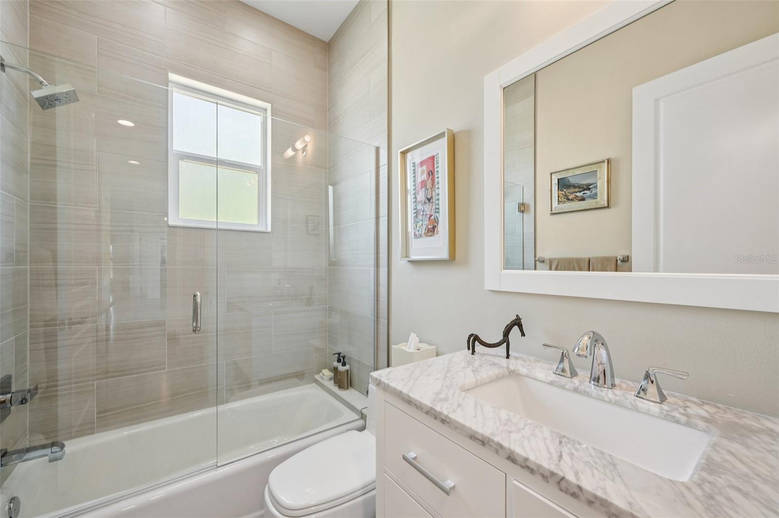 COLONIAL BAY ACRES - Residential