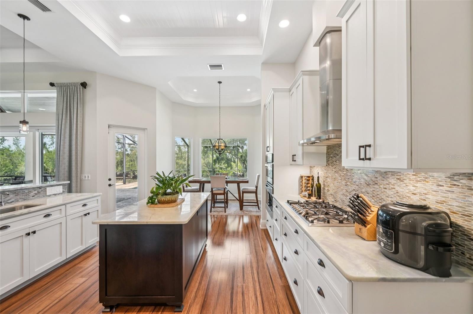 COLONIAL BAY ACRES - Residential