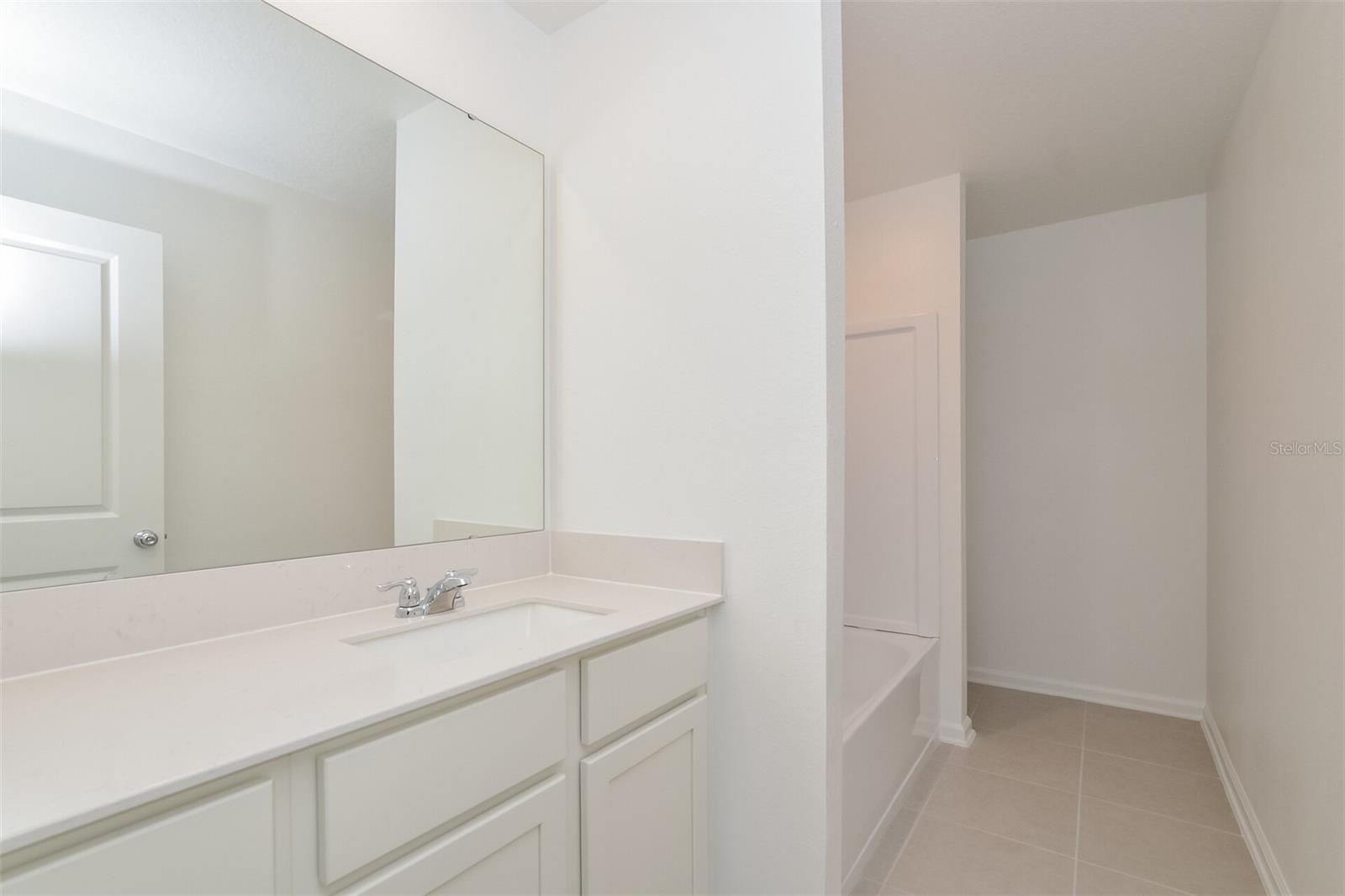 HAMILTON BLUFF SUB - Residential Lease