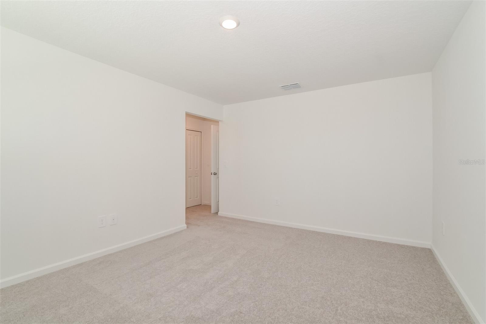 HAMILTON BLUFF SUB - Residential Lease