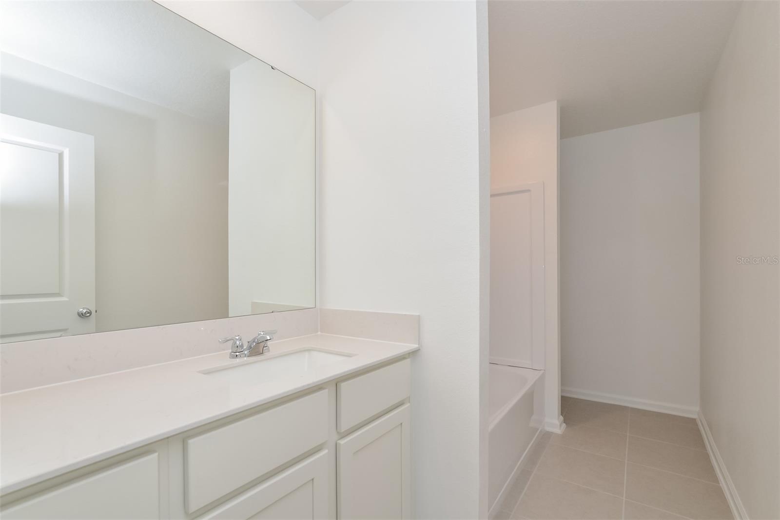 HAMILTON BLUFF SUB - Residential Lease