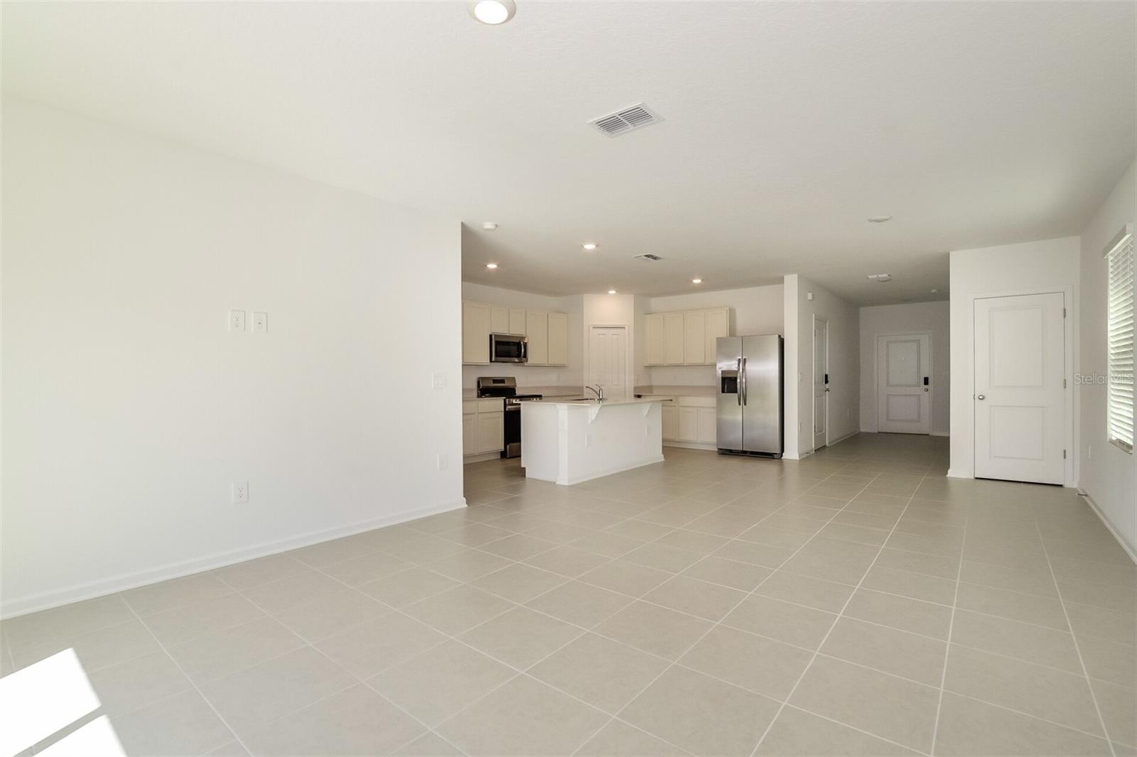 HAMILTON BLUFF SUB - Residential Lease