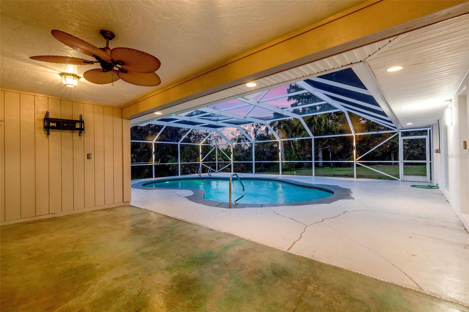 OAK GROVE PARK - Residential