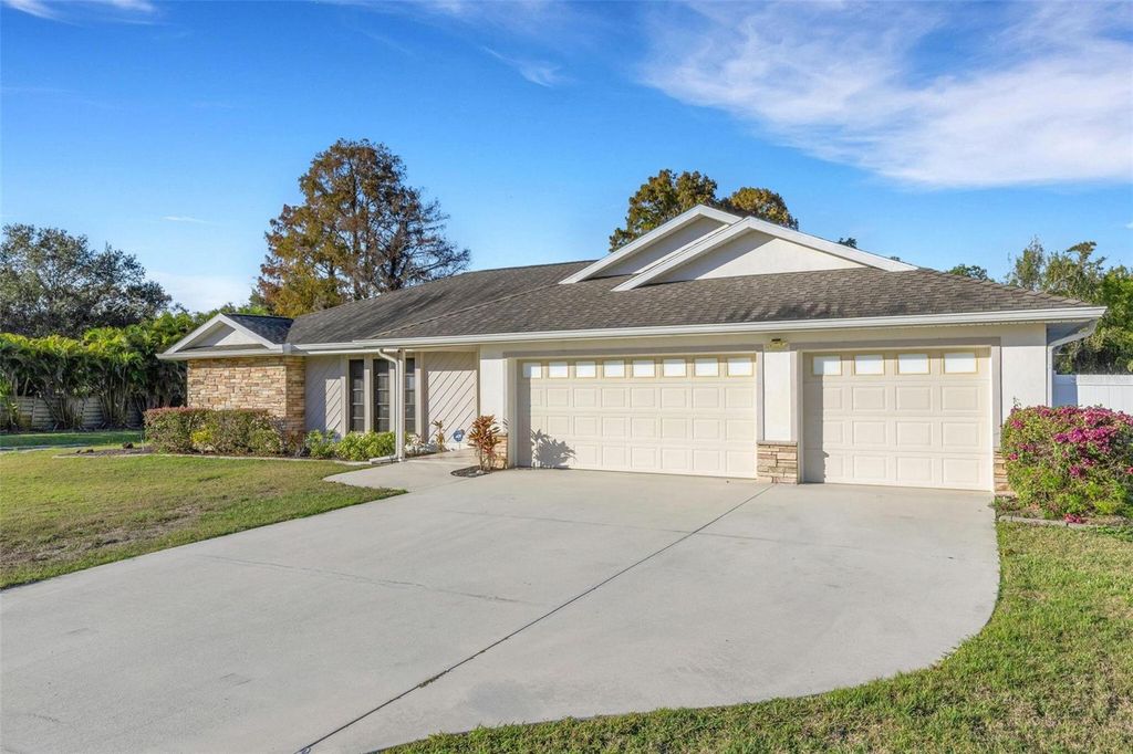 Photo of 3545 Oak Grove Drive, Sarasota, FL 34243 (MLS # O6374293)