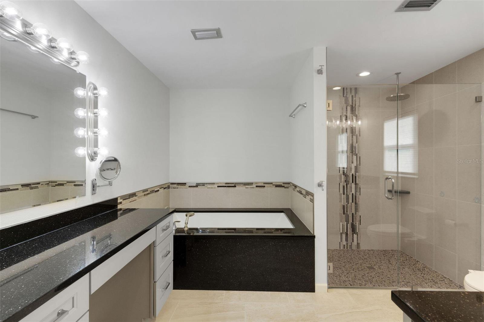 OAK GROVE PARK - Residential