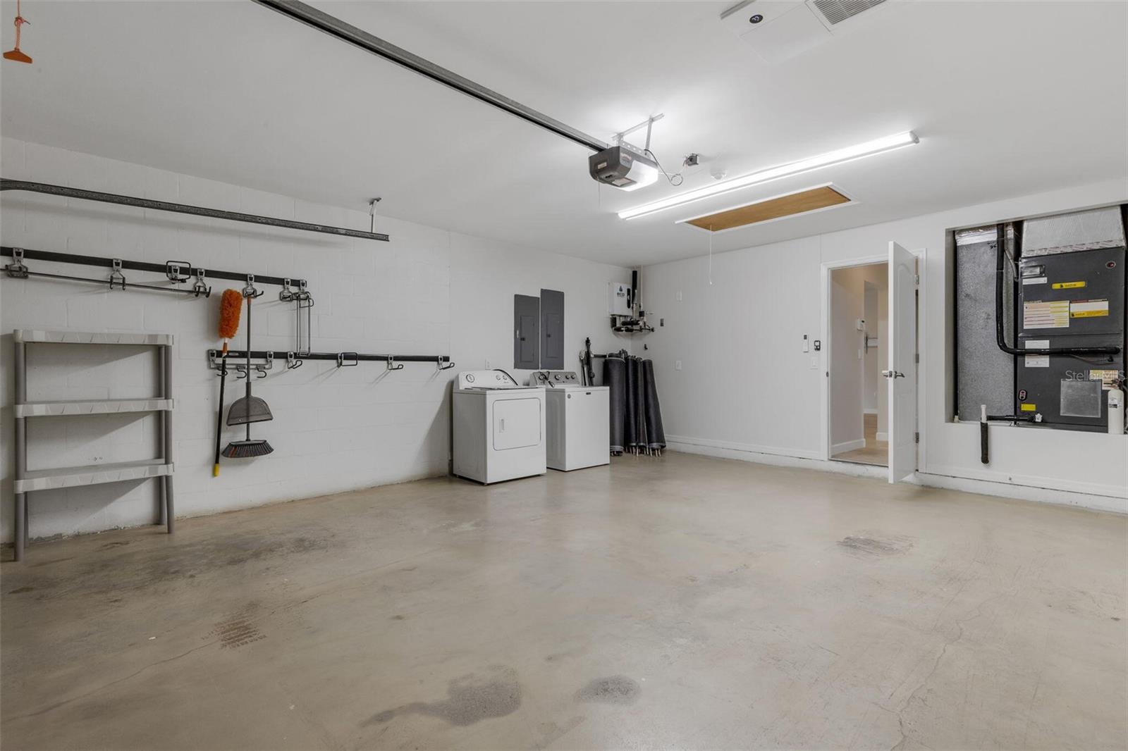 OAK GROVE PARK - Residential