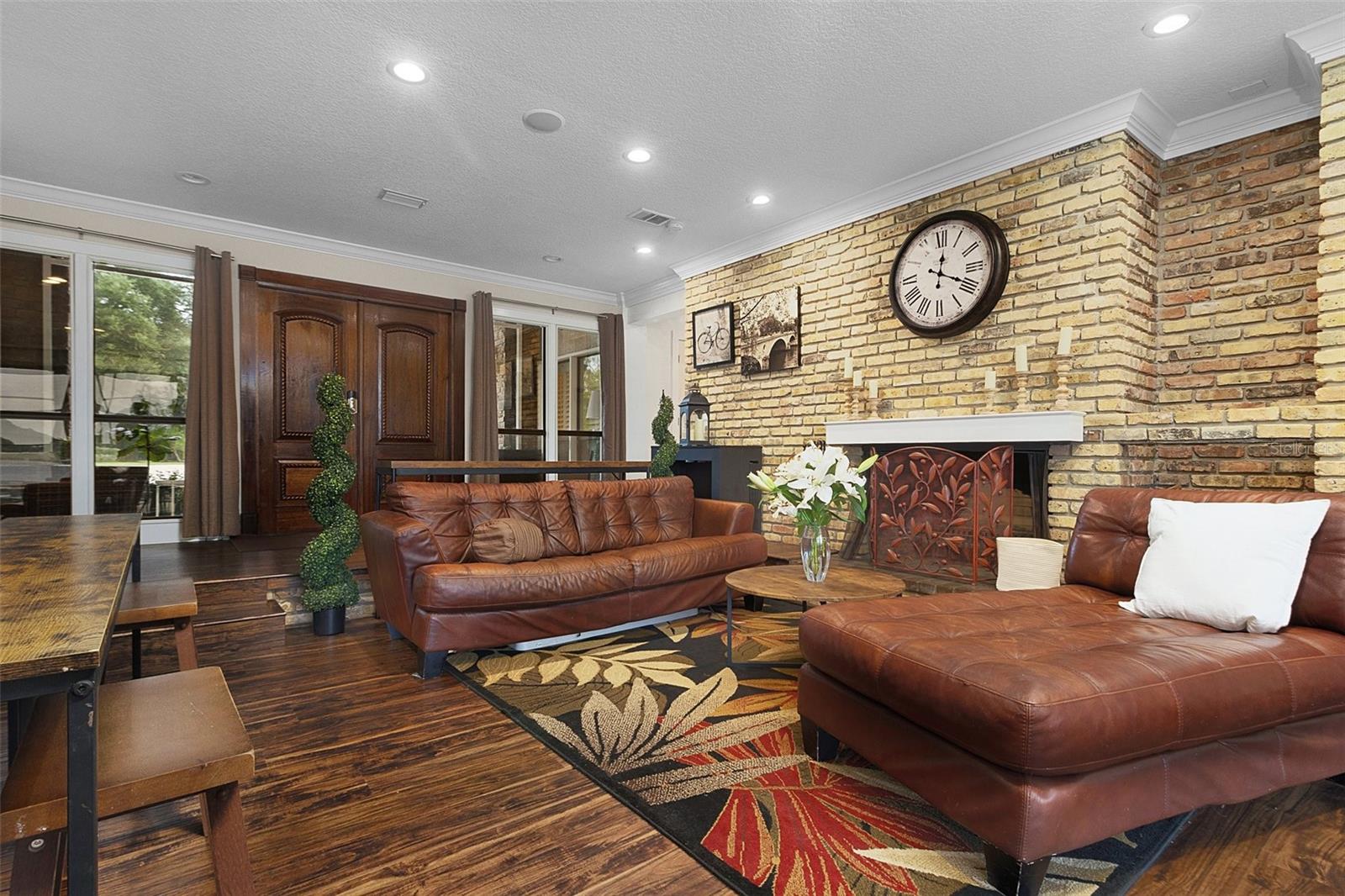 CRESCENT LAKE ESTATES - Residential