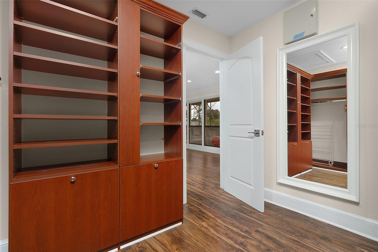 CRESCENT LAKE ESTATES - Residential