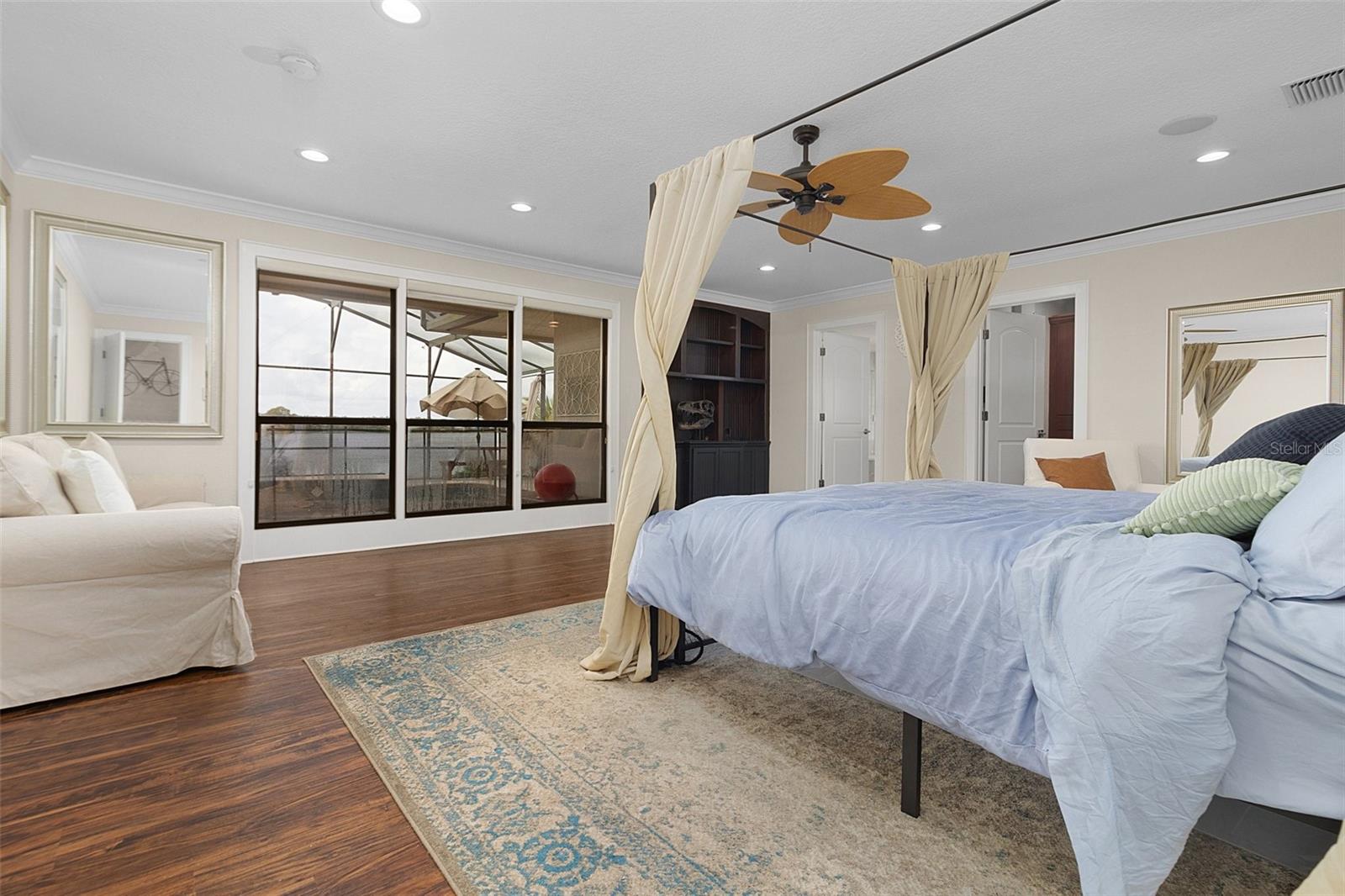 CRESCENT LAKE ESTATES - Residential