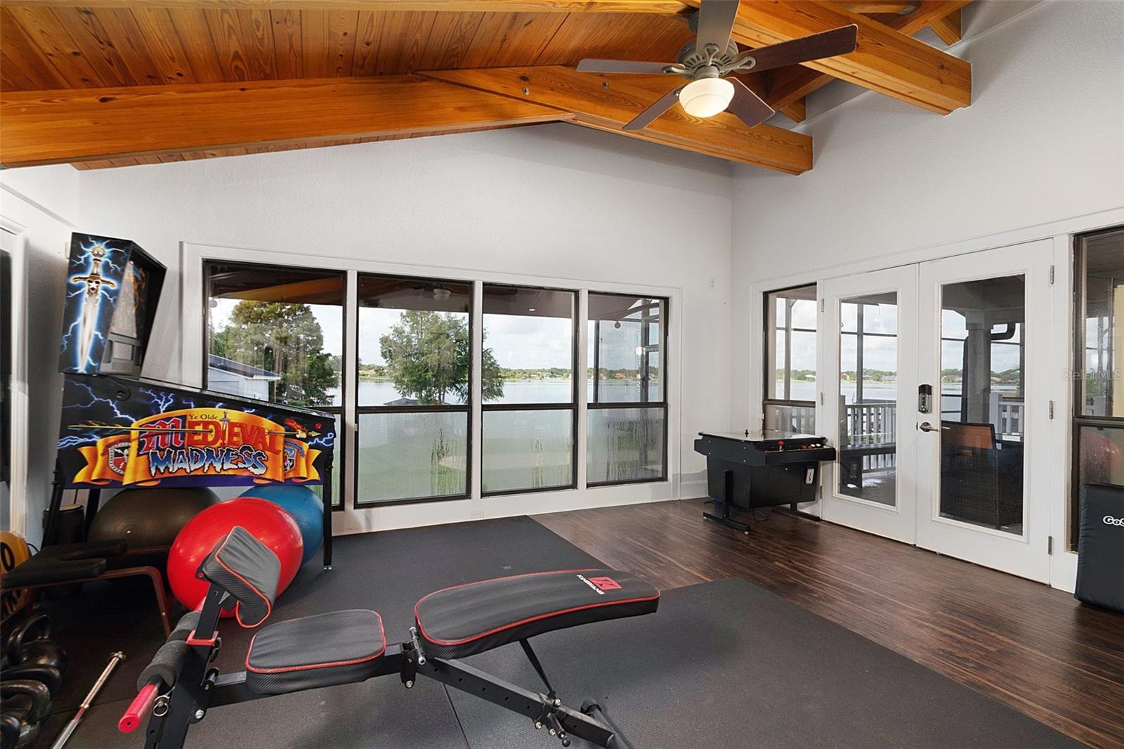 CRESCENT LAKE ESTATES - Residential