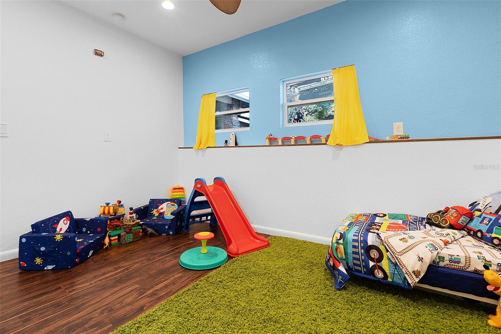 CRESCENT LAKE ESTATES - Residential