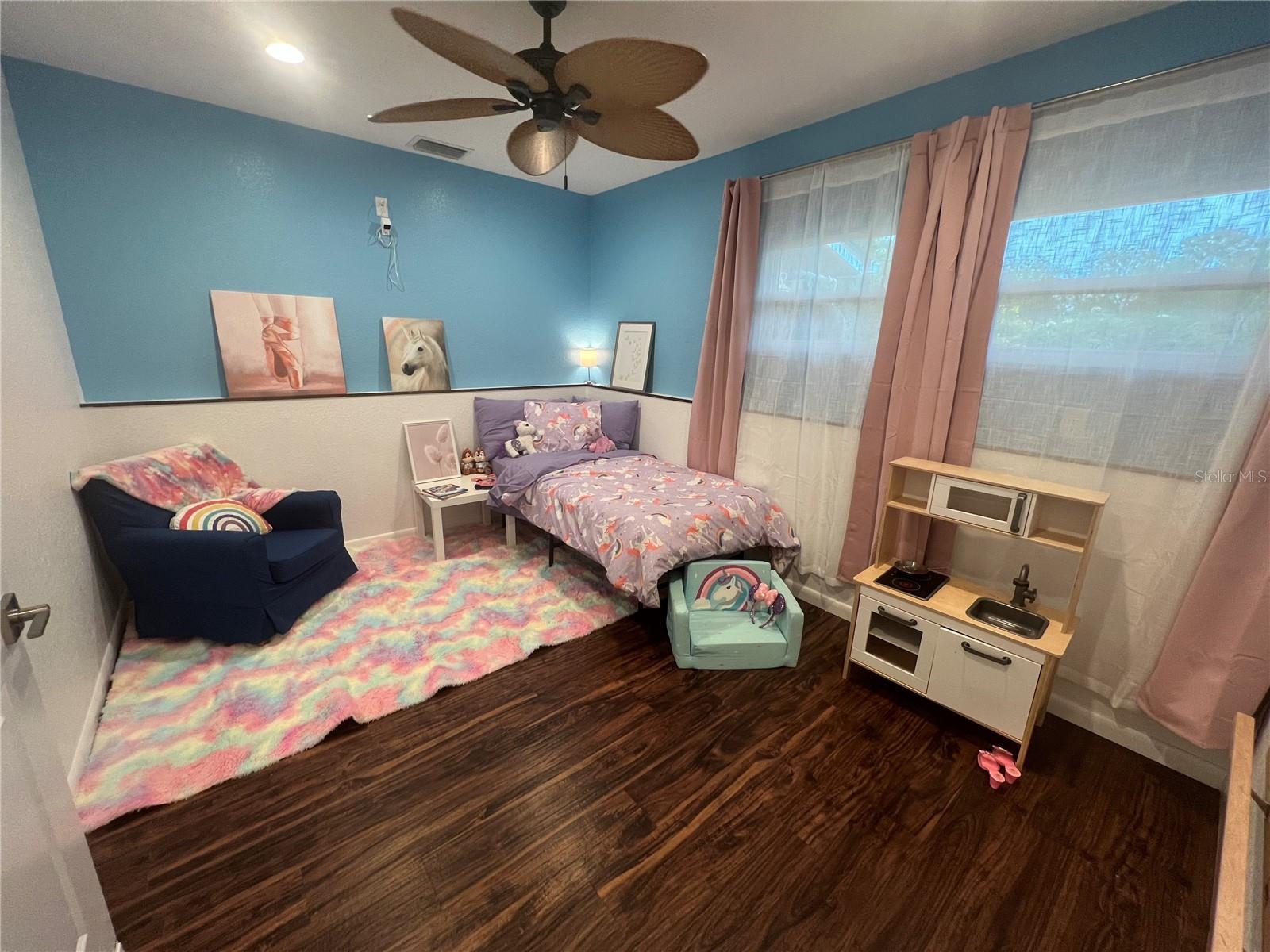 CRESCENT LAKE ESTATES - Residential