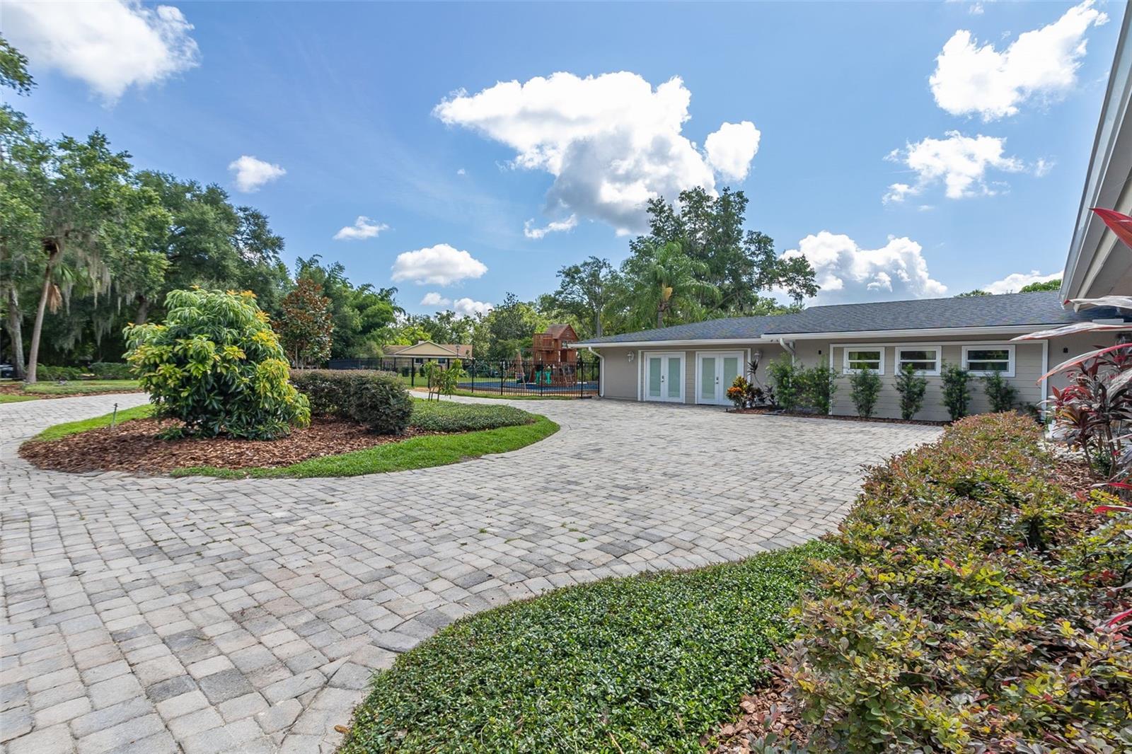 CRESCENT LAKE ESTATES - Residential