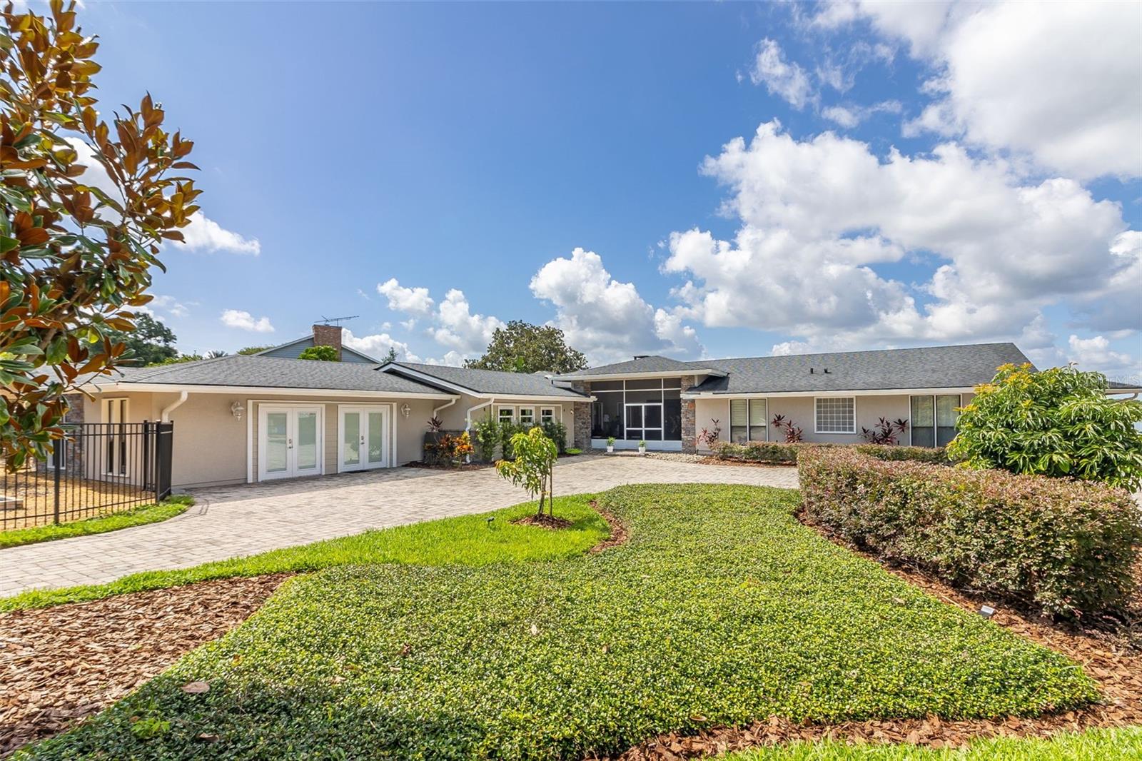 CRESCENT LAKE ESTATES - Residential