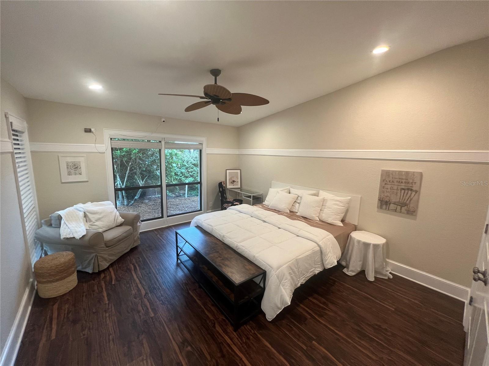 CRESCENT LAKE ESTATES - Residential