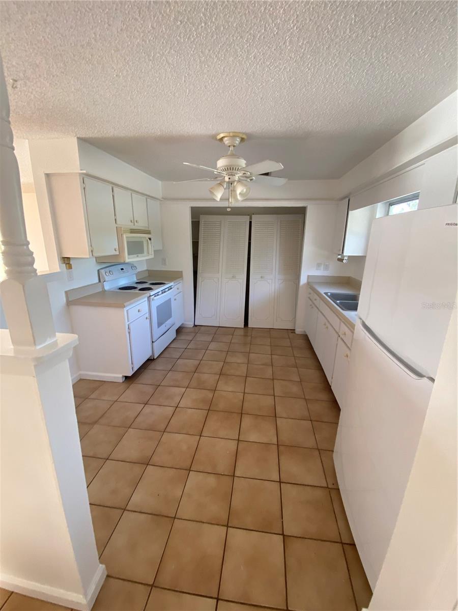 4518 NARRAGANSET TRAIL 85A