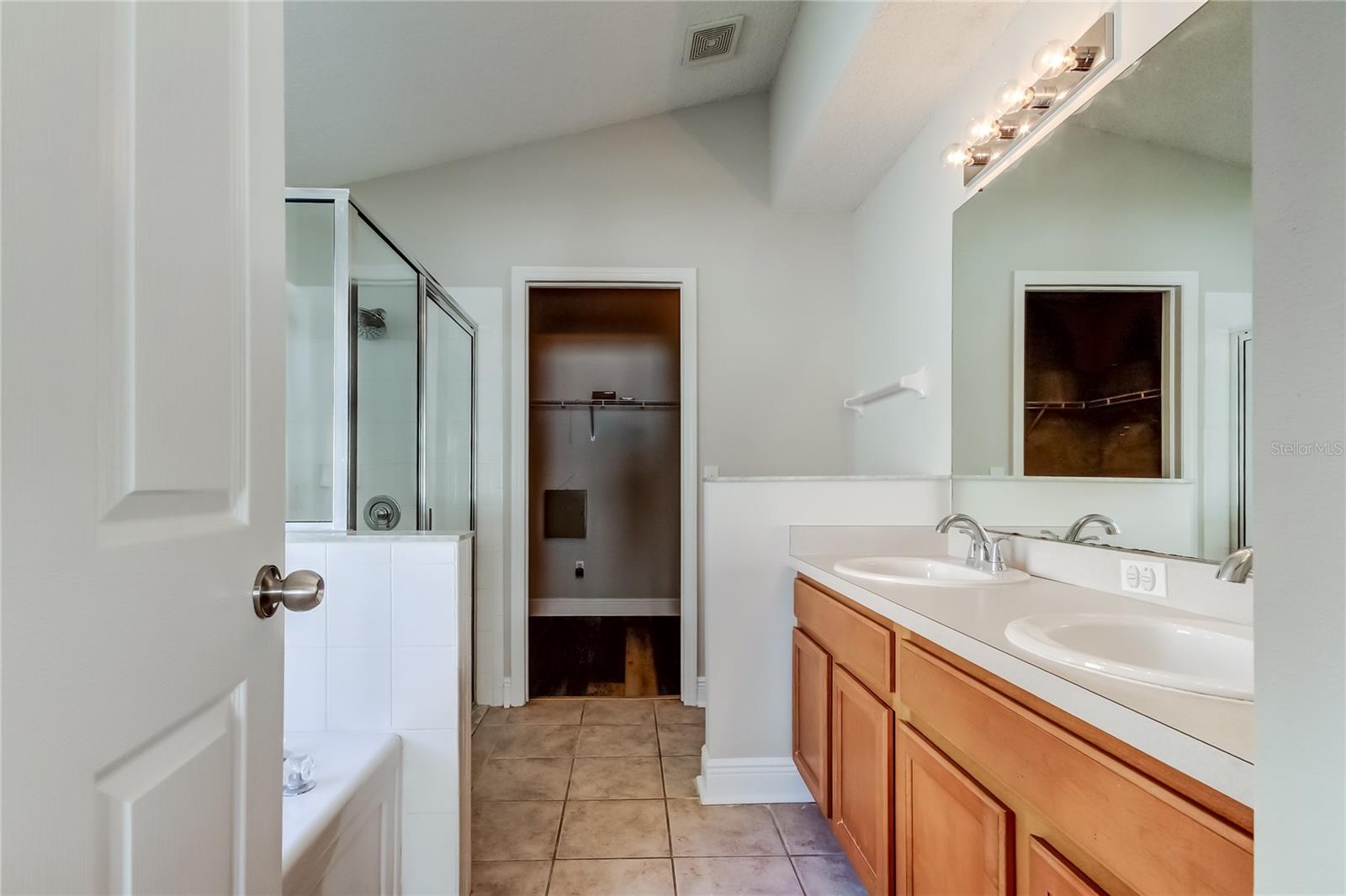 FAWN LAKE PH IV - Residential Lease