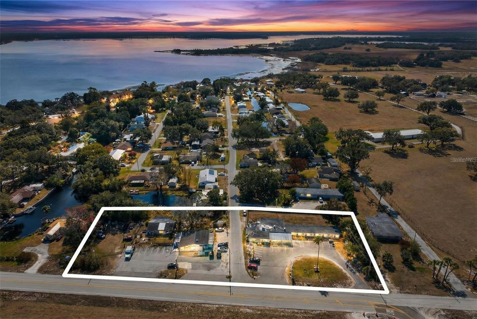 EL RANCHO PARK ADD BLK B - Commercial Sale