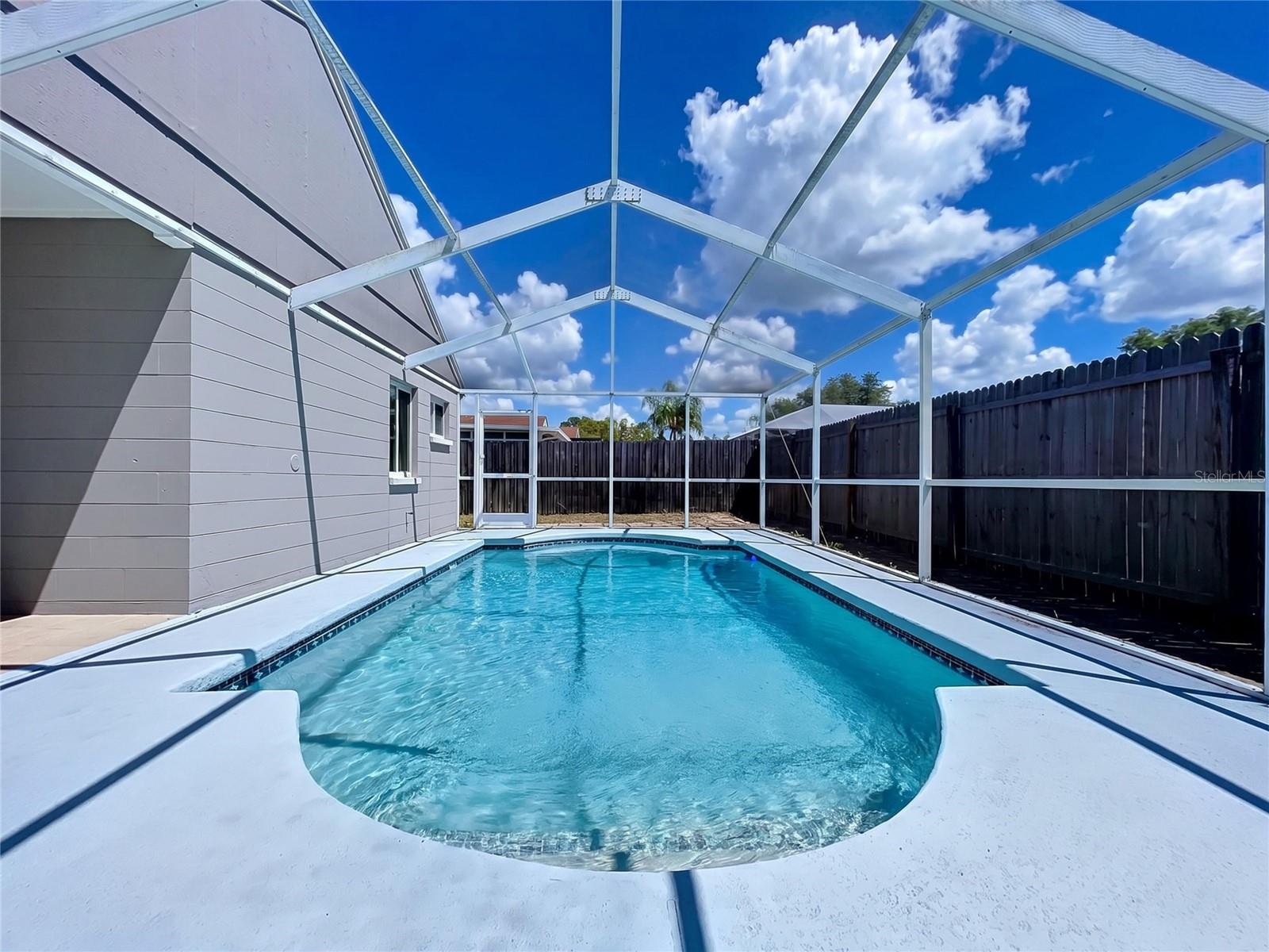 MEADOWGLEN - Residential