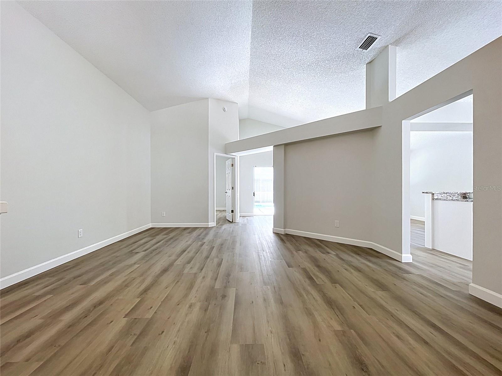 MEADOWGLEN - Residential