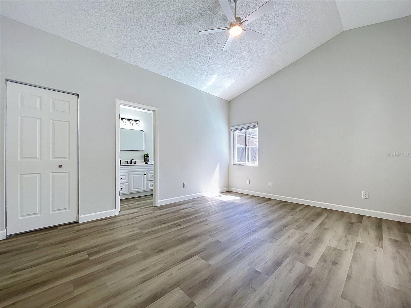 MEADOWGLEN - Residential